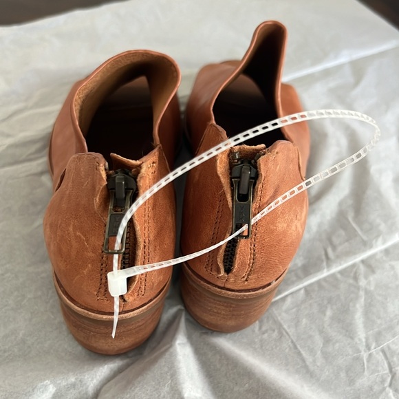 Sofft Carleigh Peep Toe Bootie. - Picture 7 of 13